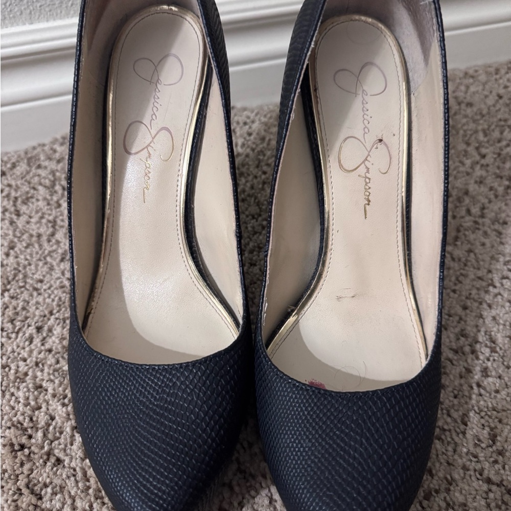 Jessica Simpson Black Textured Heels